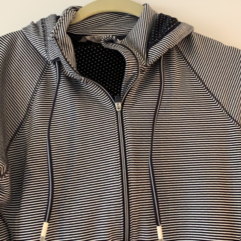 Athleta sweatshirt - Picture 2 of 6